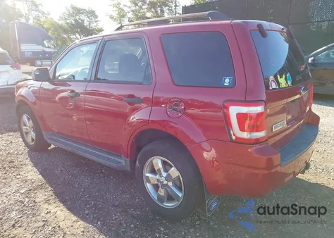 2011 Ford Escape Xlt from USA, damaged, VIN 1FMCU9DG3BKB00965